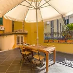 The Elegance Of Genoa! Santa Caterina Charming Apartment